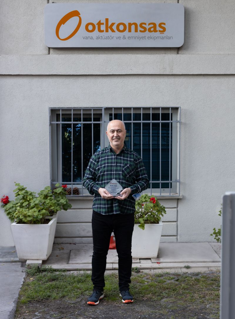 30 yıldır ailemizin bir parçası olan ve emeğini bizlerle paylaşan Enver Bey’e teşekkür ederiz.
